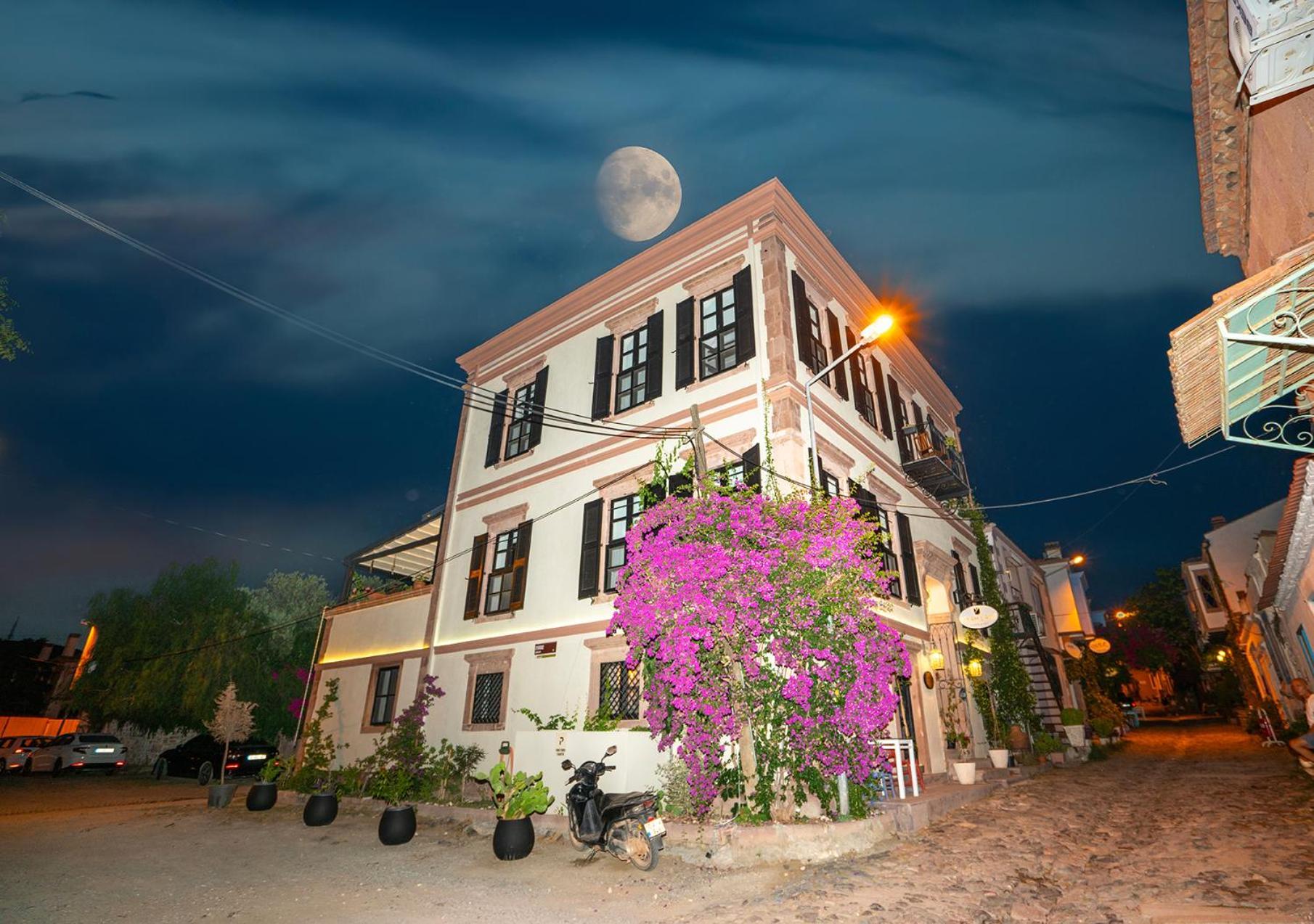 Siyah Lale Cunda 1841 (Adults Only) 호텔 Ayvalı 외부 사진