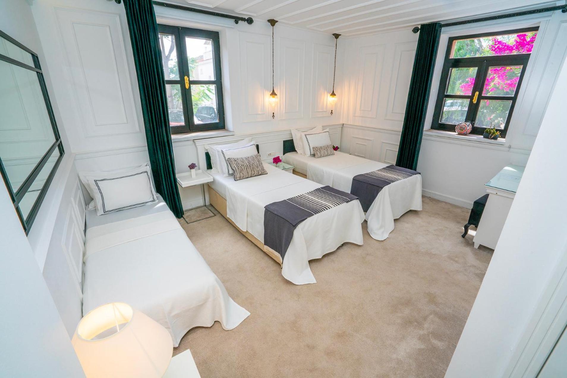 Siyah Lale Cunda 1841 (Adults Only) 호텔 Ayvalı 외부 사진